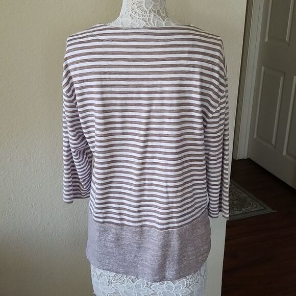 Onque Casual Top - Picture 2 of 7